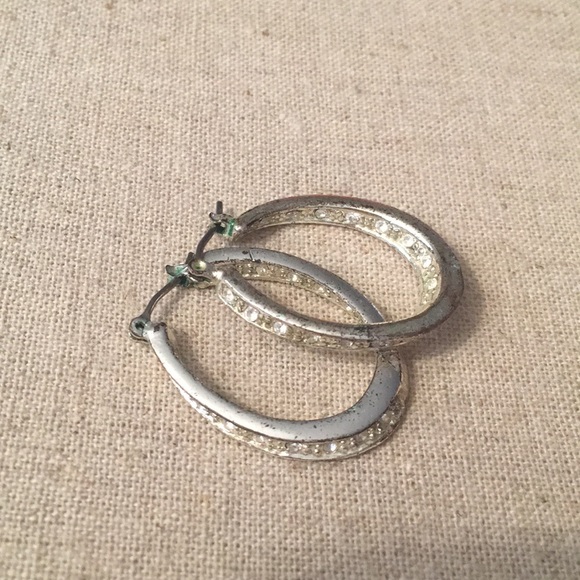 Earring bundle - Picture 3 of 4